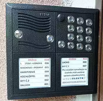 nykoelektro,domovní,domací,telefony,videotelefony,zvonky,Most,Litvínov,tesla,urnet,2u,pavelek,czechphone,abb,Legrand